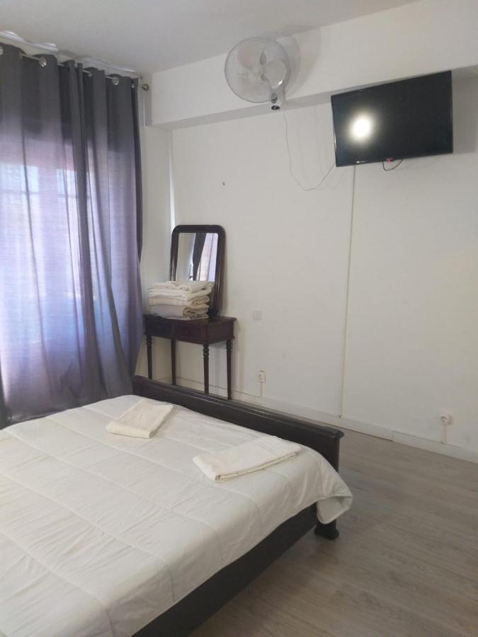 Residencial Miradoiro Guest House Портиман Экстерьер фото