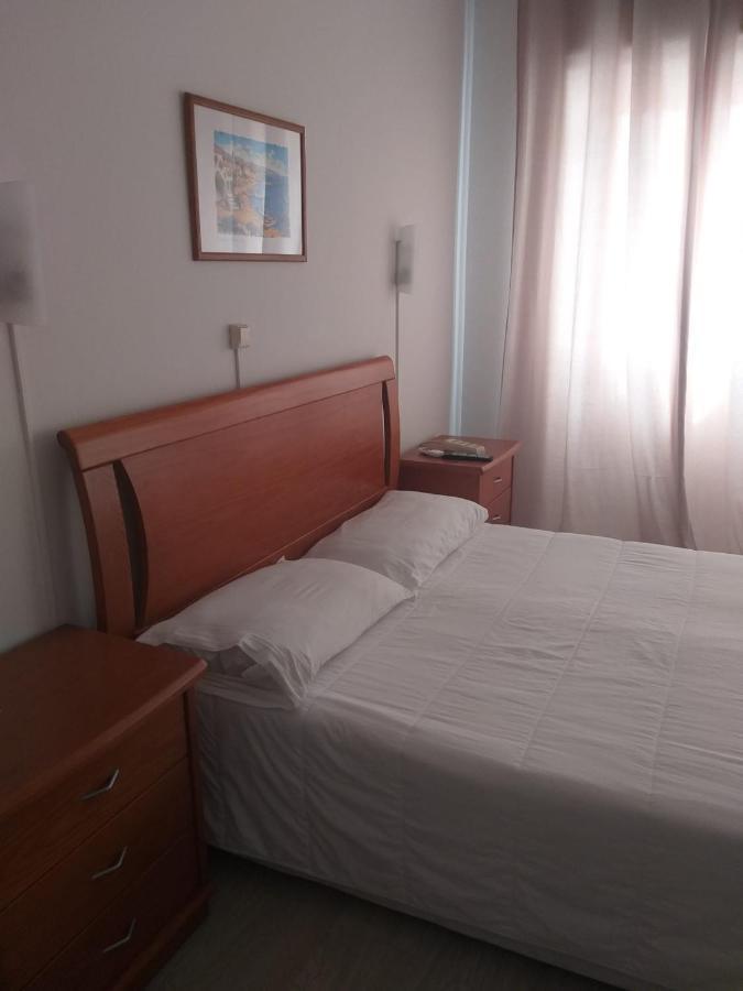 Residencial Miradoiro Guest House Портиман Экстерьер фото